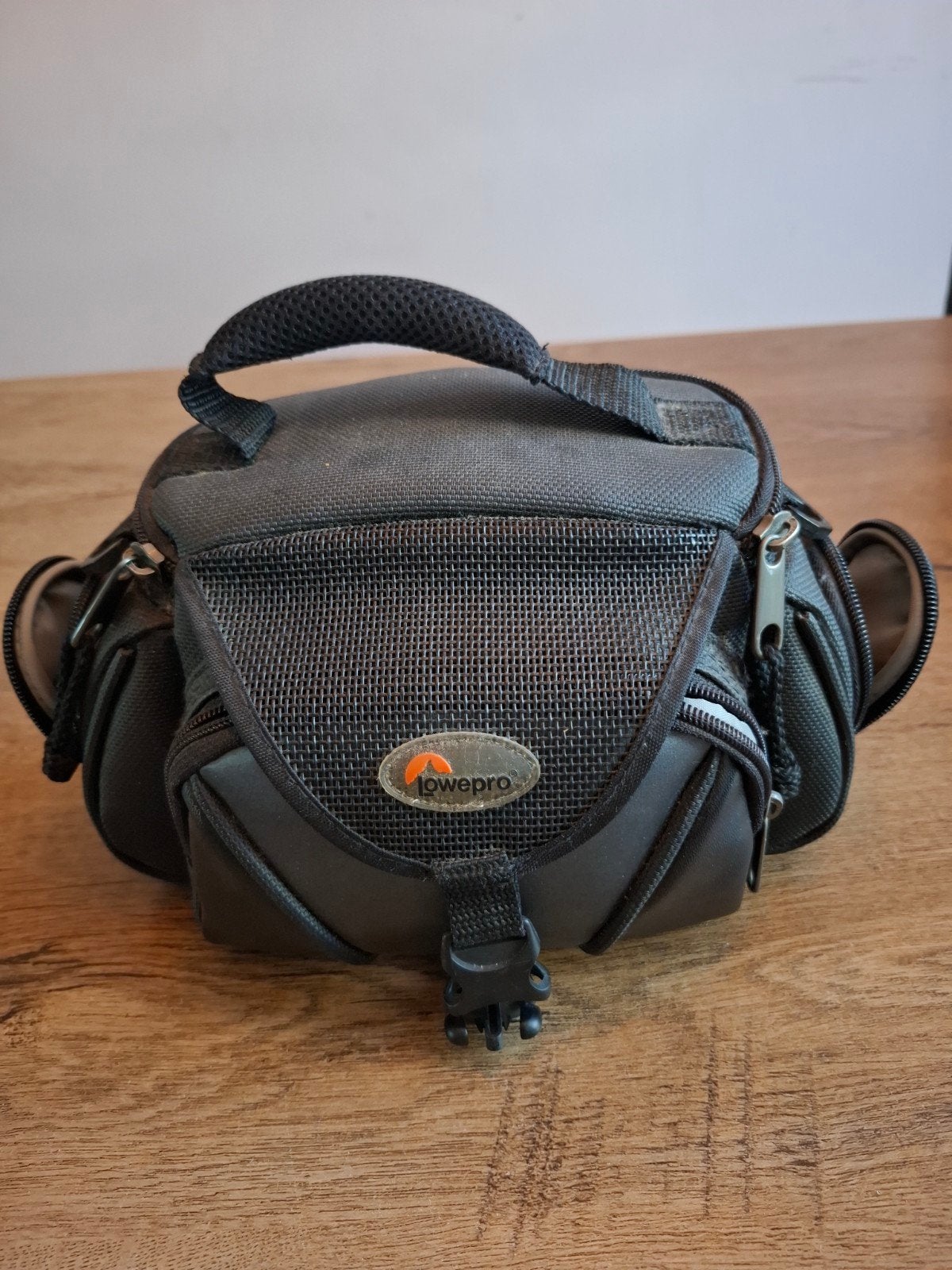 Lowepro cameratas - Compact, Audio, Tv en Foto, Gevoerd, Ophalen of Verzenden, Zwart, Schoudertas
