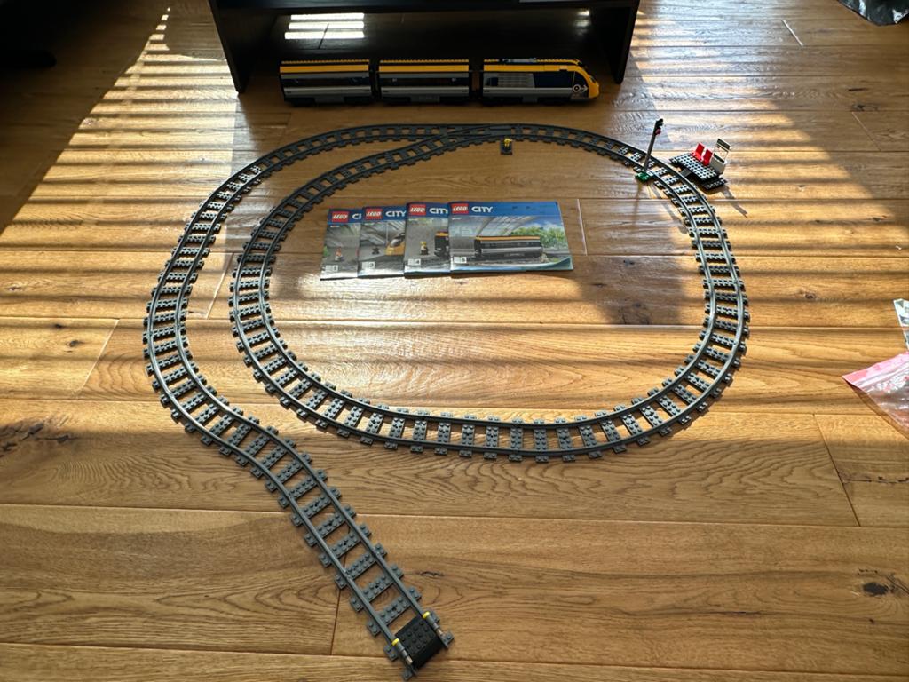 Lego City Passagierstrein 60197 met rails en instructies, City, Lego, Ophalen of Verzenden, Zo goed als nieuw