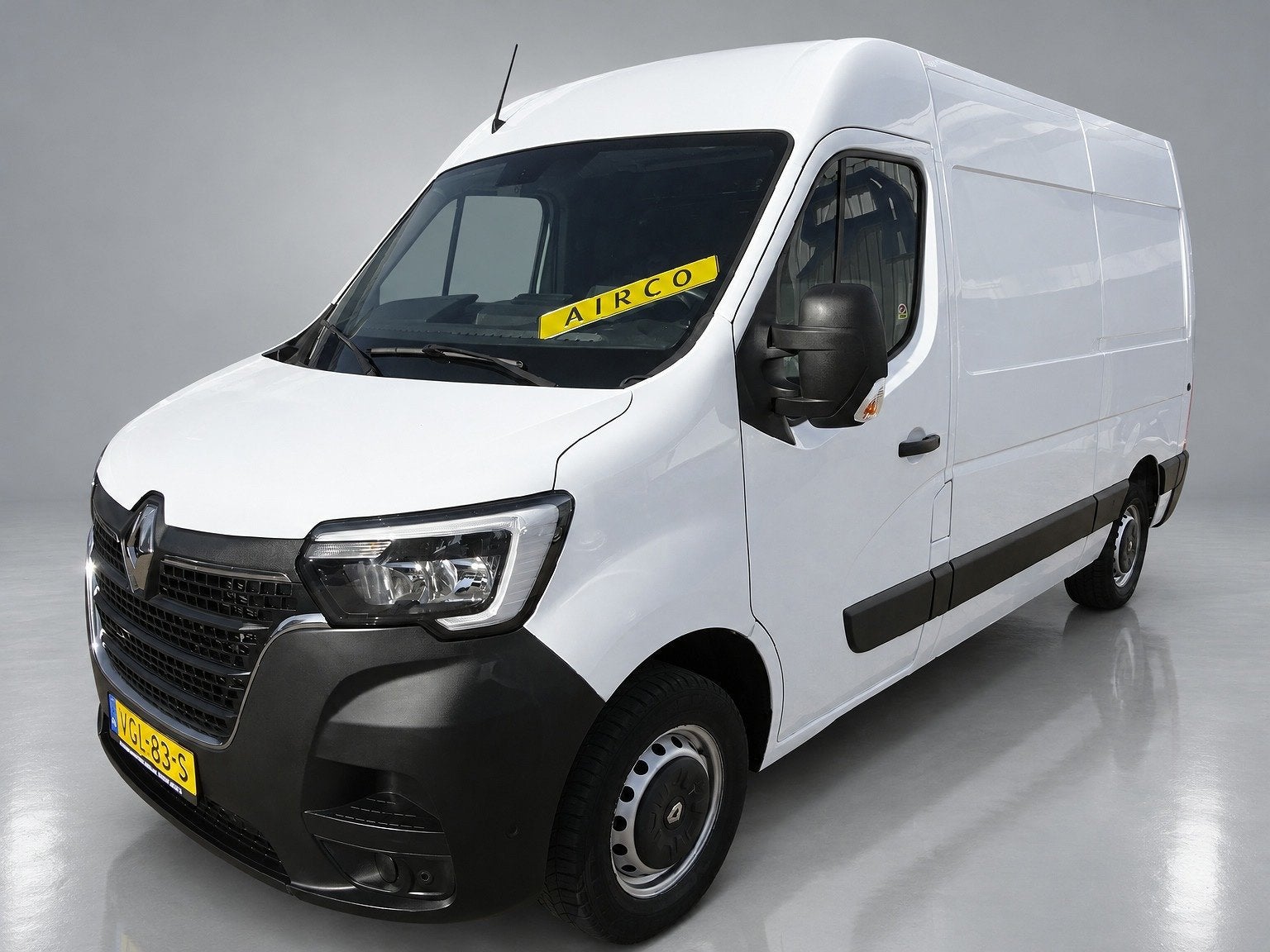 Renault Master T35 2.3 dCi 135 L2H2 Comfort Groot NAVI AIRCO, Auto's, Voorwielaandrijving, Dealer onderhouden, Gebruikt, 4 cilinders