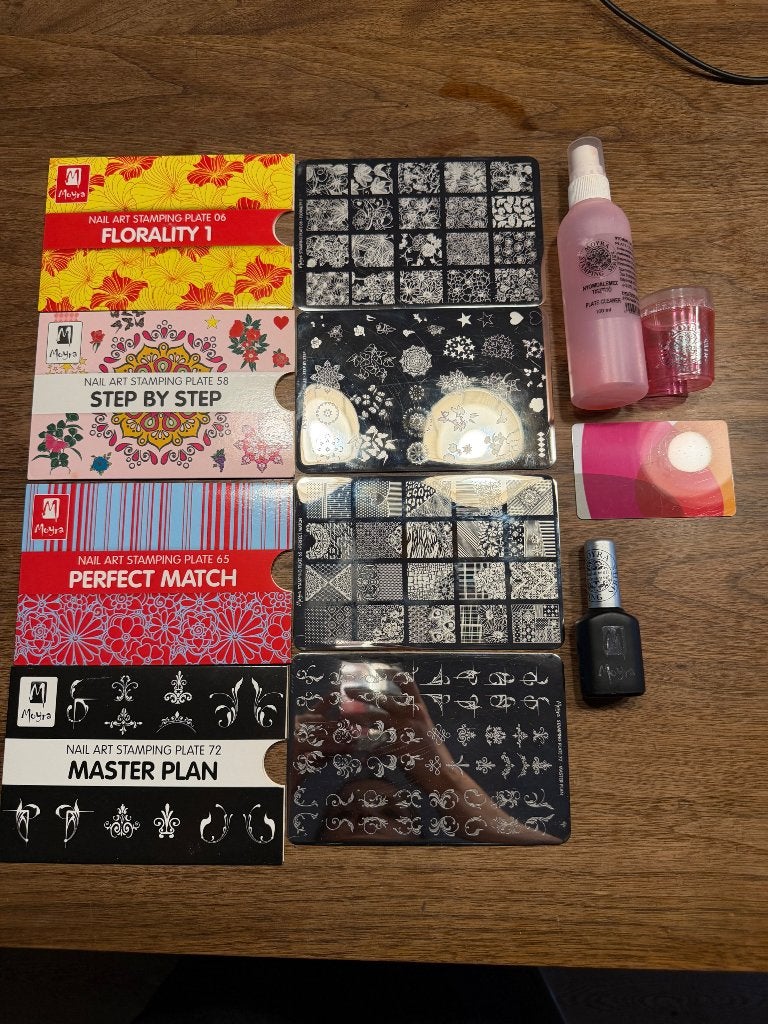Moyra stempelset nagelstyliste / magneticnails stempelplaat, Ophalen of Verzenden, Zo goed als nieuw, Handen en Nagels