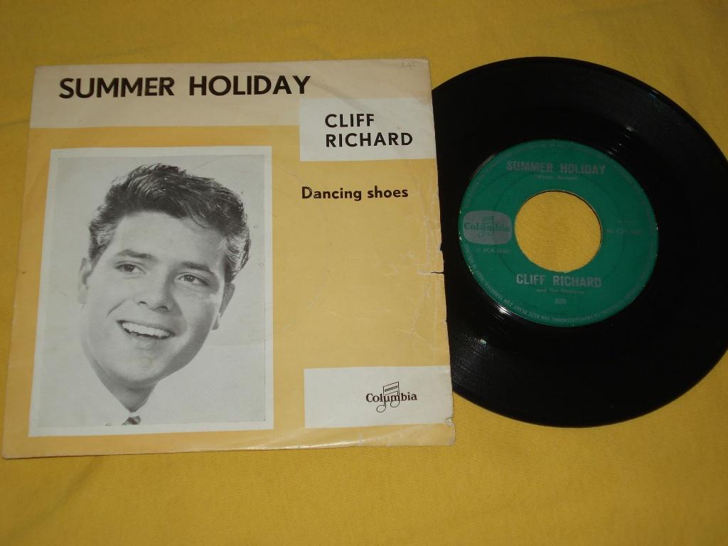 Cliff Richard    Summer Holiday      Orgineel, Fotohoes, Ophalen of Verzenden, Zo goed als nieuw, Pop