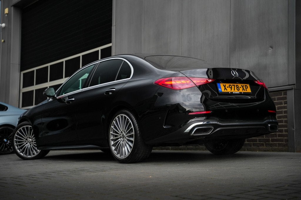 Mercedes-Benz C-Klasse 180 AMG Line Adapt.Cruise/ 360-cam/ L, Automaat, 4 cilinders, Zwart, Bedrijf