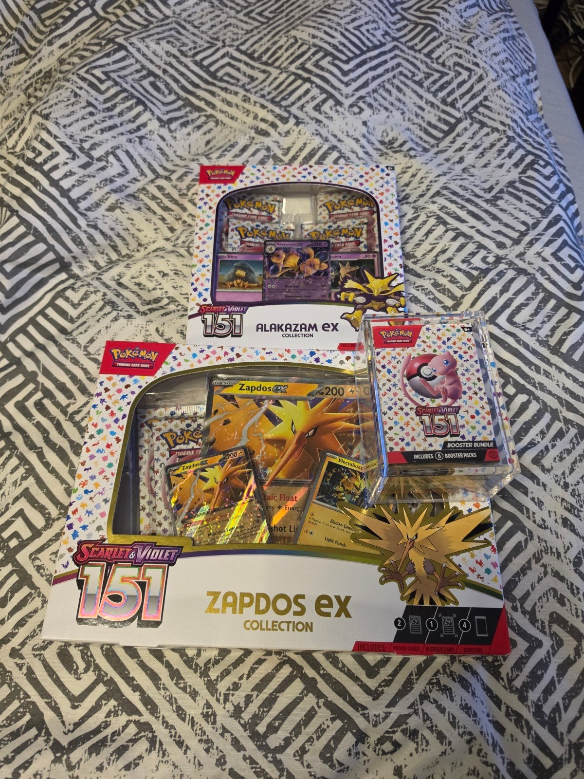 Pokémon 151 Alakazam ex + Zapdos ex + Booster Bundle Sealed, Ophalen of Verzenden, Nieuw, Booster