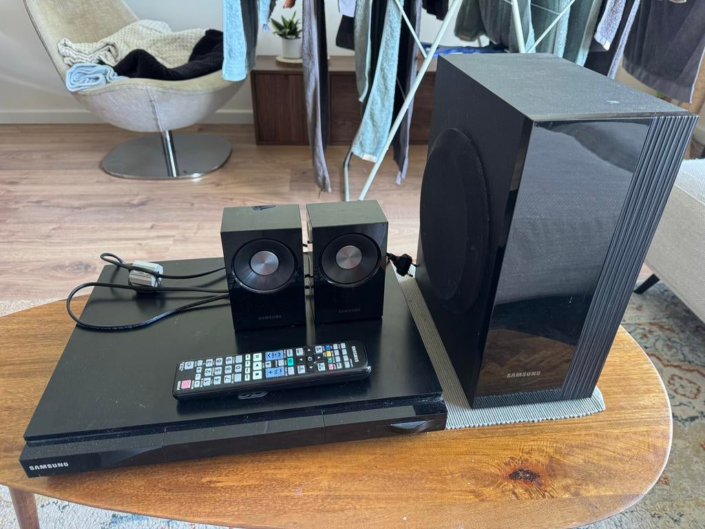 Samsung HT-D5000 Blu-ray Home Cinema Systeem, Audio, Tv en Foto, Home Cinema-sets, Gebruikt, 2.1-systeem, Blu-ray-speler, 70 watt of meer