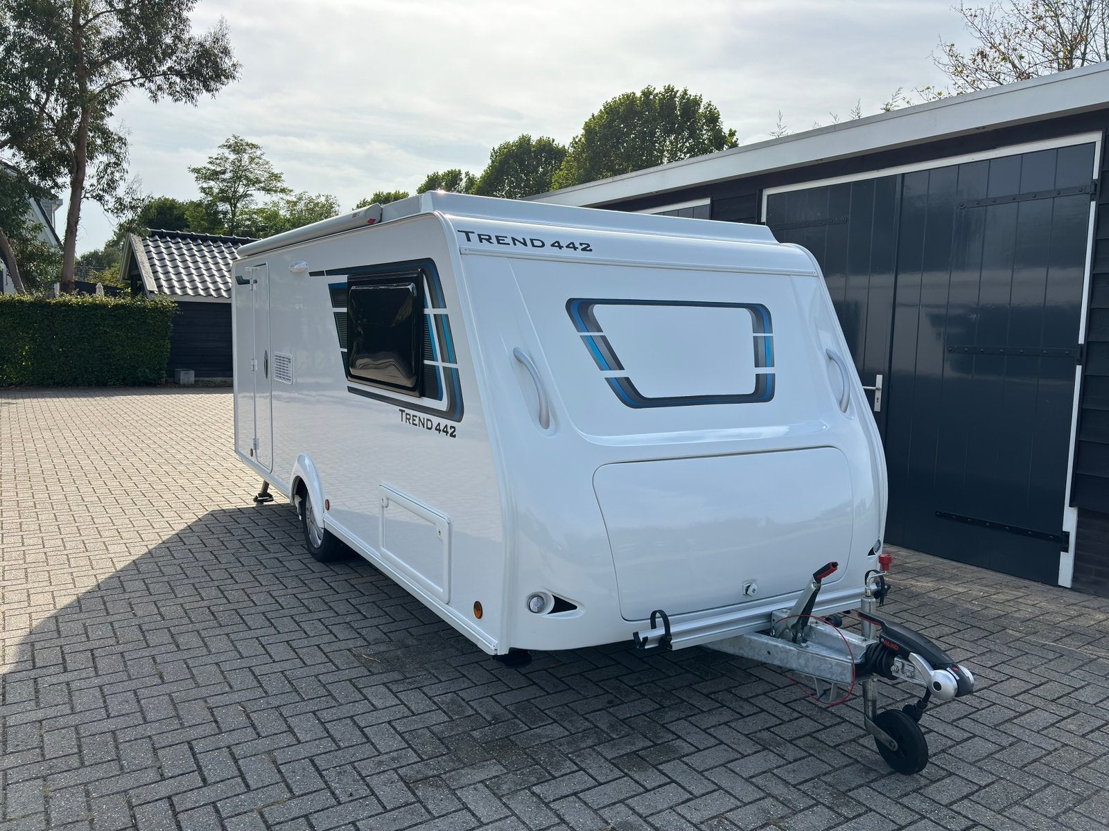 Trigano Silver Trend 442 met lengte bedden, Caravans en Kamperen, Standaardzit, Trigano, Particulier, Schokbreker