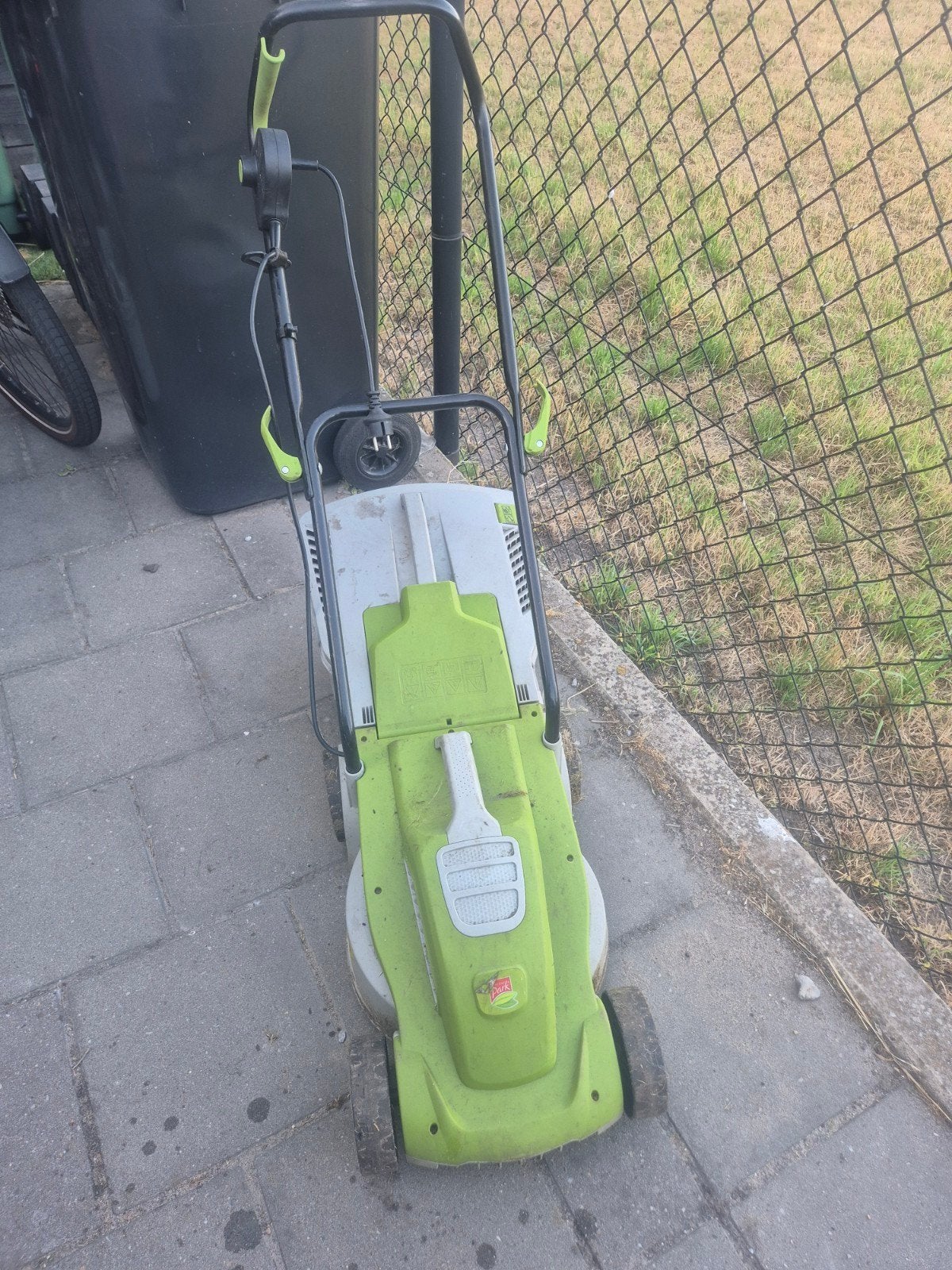 Elektrische grasmaaier - goed onderhouden, Tuin en Terras, Grasmaaiers, Ophalen, Cirkelmaaier, Central Park (Praxis), Gebruikt
