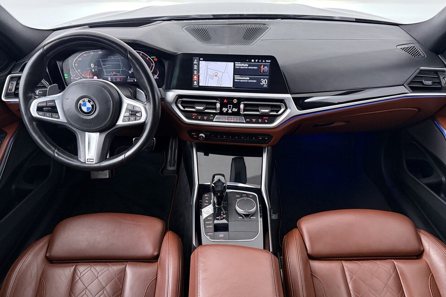 BMW 3-serie 330i High Executive Edition (PANORAMADAK, HEAD-U, Auto's, Automaat, 1998 cc, Achterwielaandrijving, Gebruikt