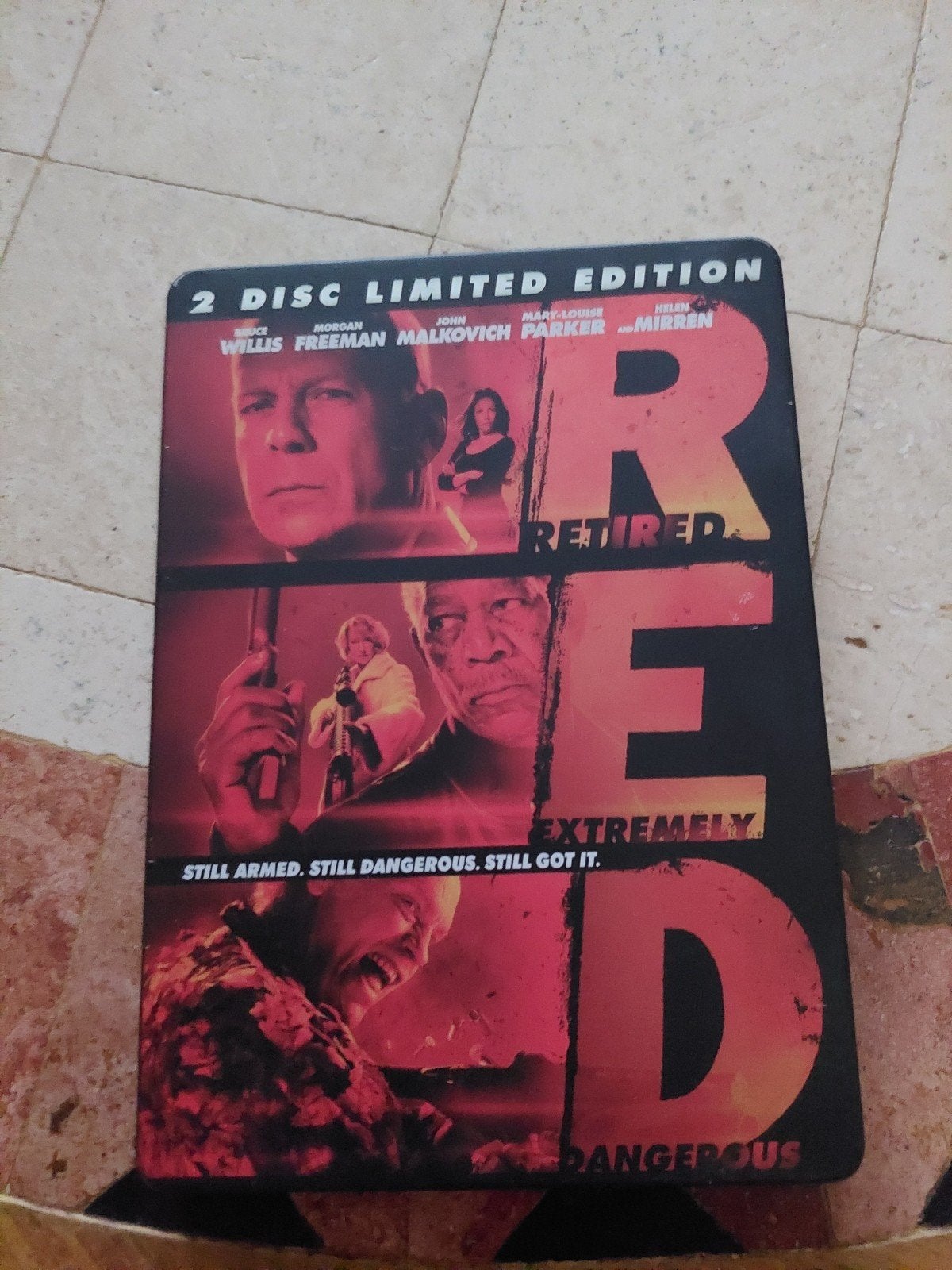 red, Ophalen of Verzenden, Zo goed als nieuw, Overige genres