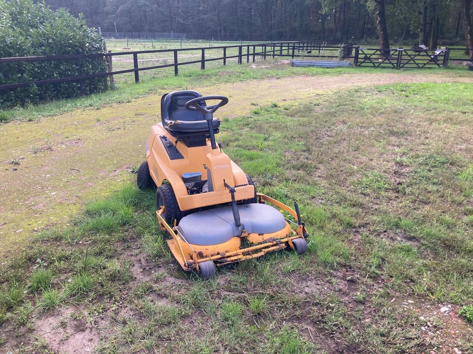 Stiga Villa Frontmaaier Hydrostaat - Gebruikt, Tuin en Terras, Ophalen, Cirkelmaaier, Gebruikt, Briggs & Stratton