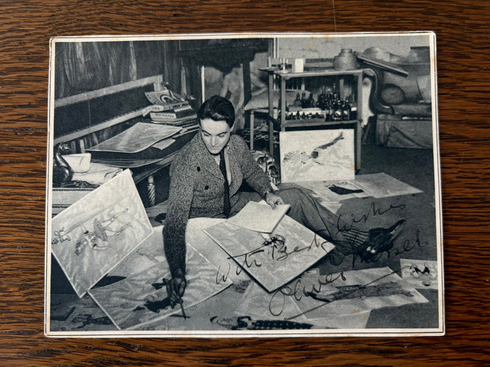 Oliver Messel - Gesigneerde fotokaart, Ophalen of Verzenden, Voor 1940, Zo goed als nieuw