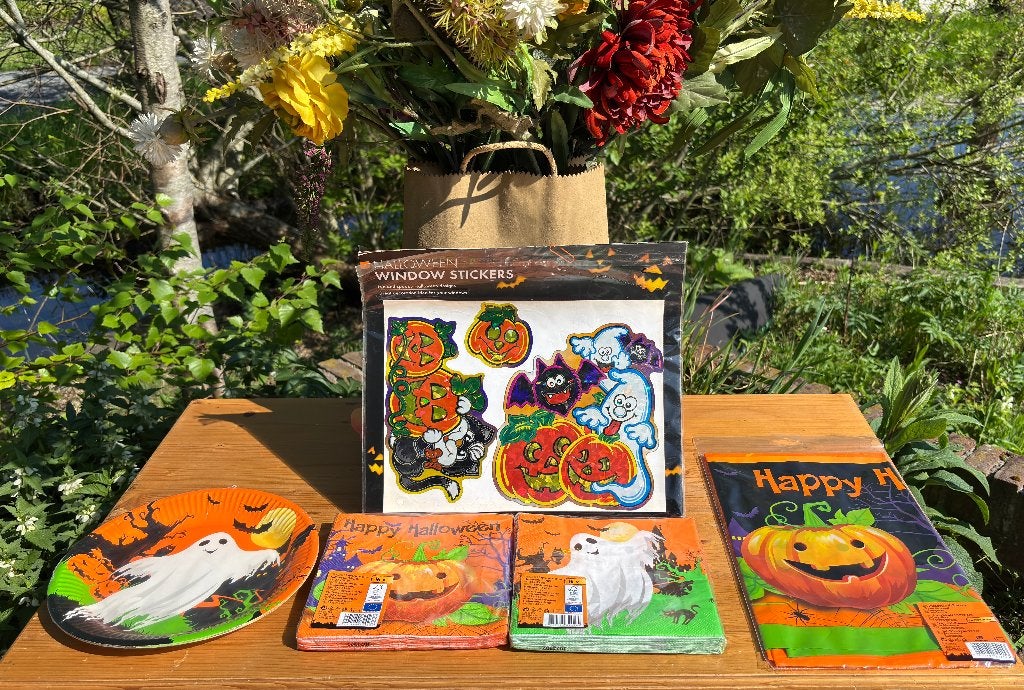Halloween decoratie - NIEUW in verpakking , bordjes, Ophalen of Verzenden, Nieuw, Feestartikel, Halloween of Griezel