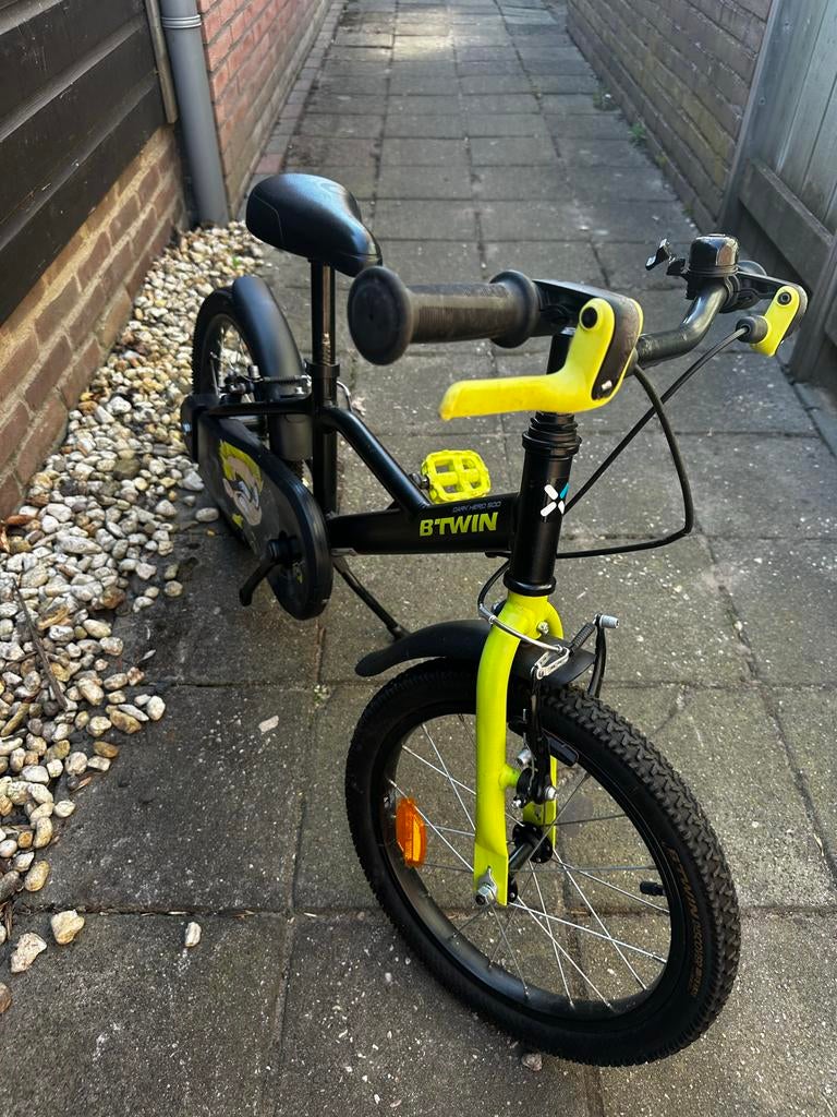 Jongensfiets 3-5 jaar B’twin, Fietsen en Brommers, Fietsen | Heren | Herenfietsen, Overige merken, Terugtraprem, Zo goed als nieuw