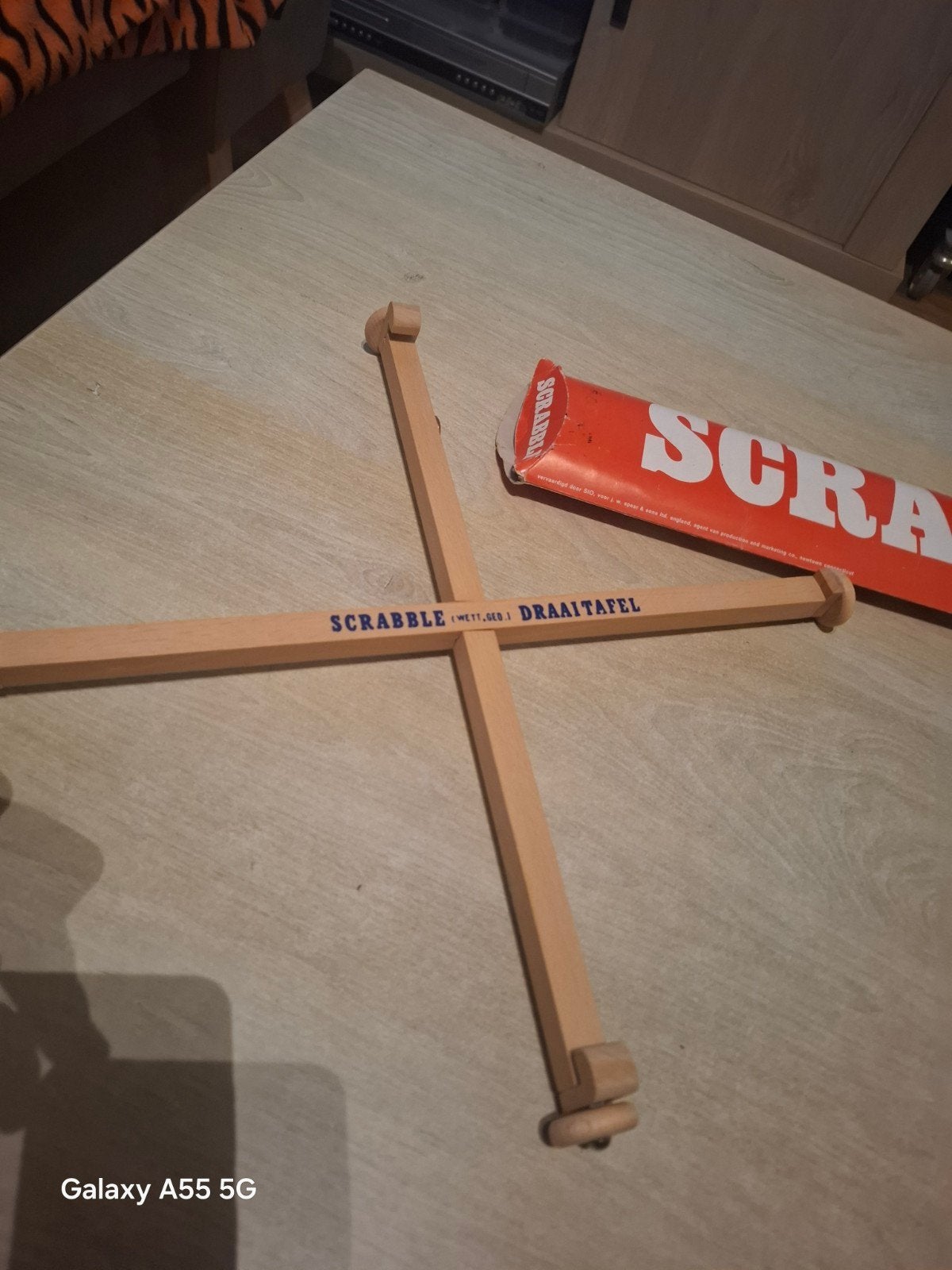 Vintage Scrabble Draaitafel - Houten Onderstel, Postbus 333, 1500 AH Zaandam, Nederland, Gebruikt, Ophalen of Verzenden, Drie of vier spelers