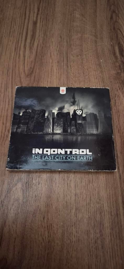 In Qontrol - The Last City On Earth (CD), Ophalen of Verzenden, Gebruikt, Techno of Trance