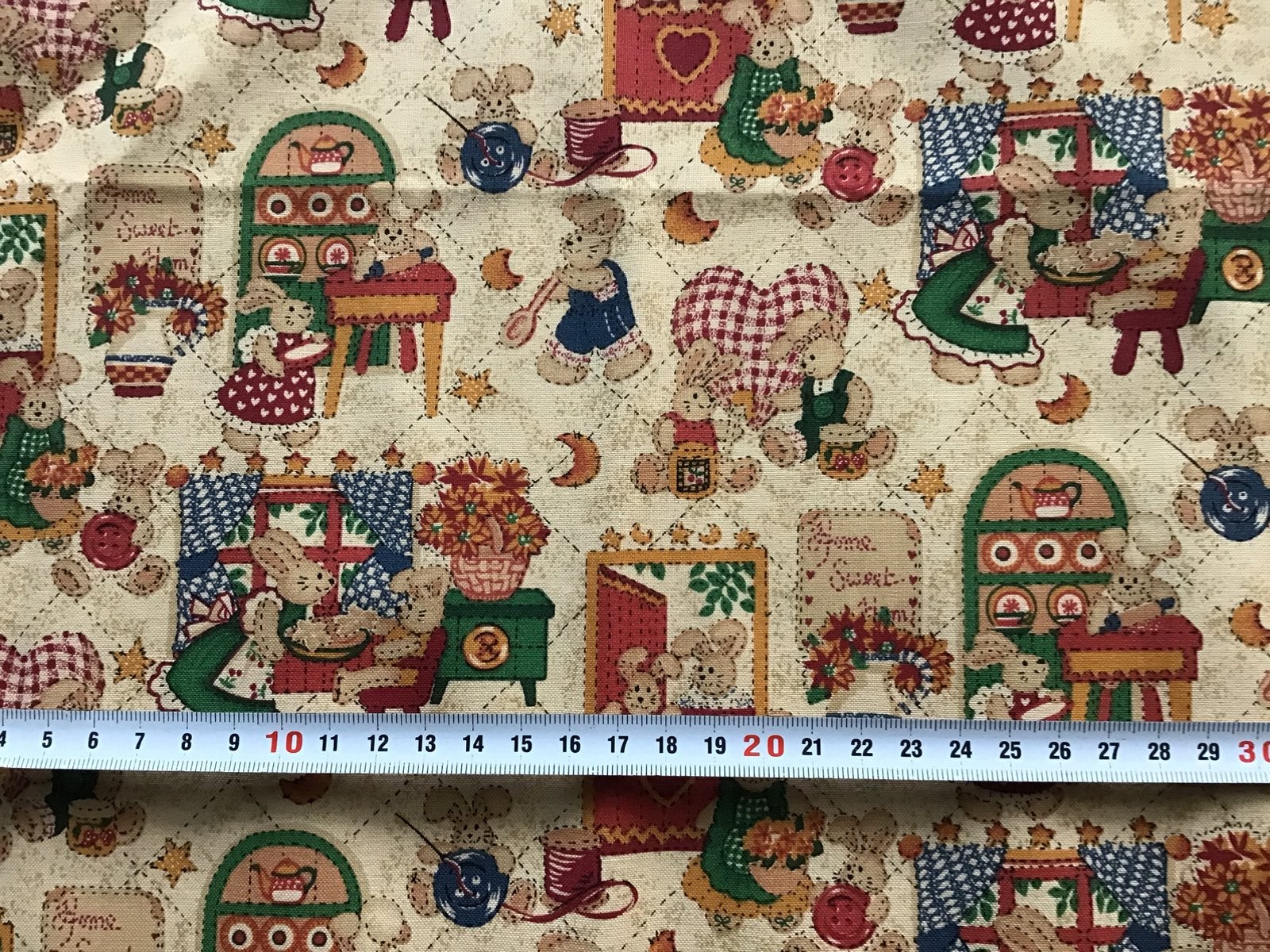 Lap stof Bunny Patch Fabri Quilt patchwork konijn 110x75cm, Meerkleurig, Nieuw, Ophalen of Verzenden, 30 tot 120 cm