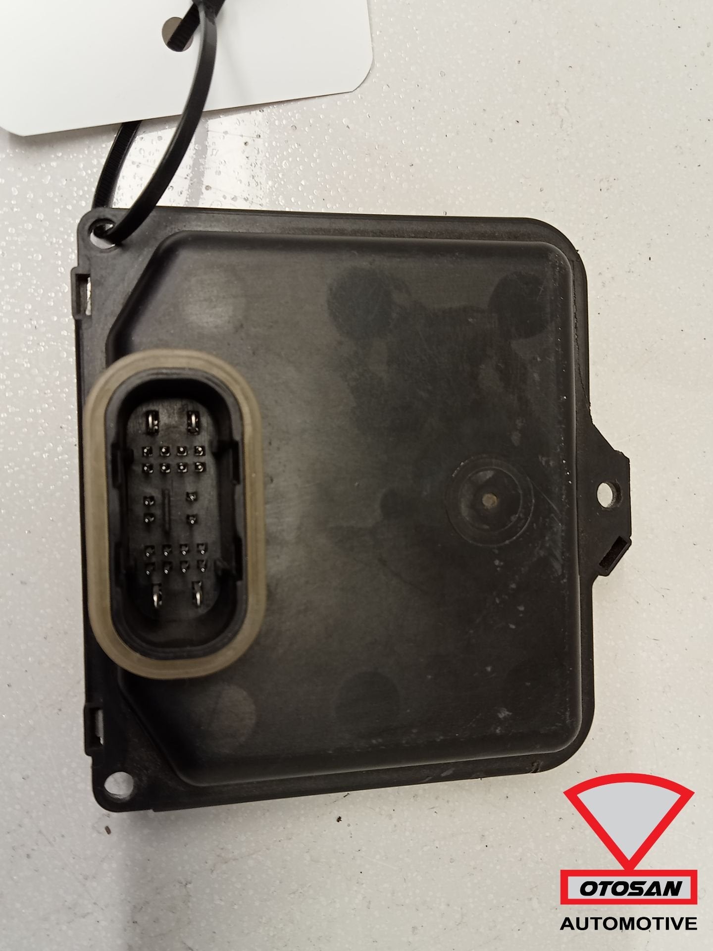 VW Audi Koplamp module 8S0907397D Origineel, Gebruikt, AUDI AG, Auto-Union-Strasse 1
85045  Ingolstadt, DE, Kundenbetreuung@audi.de