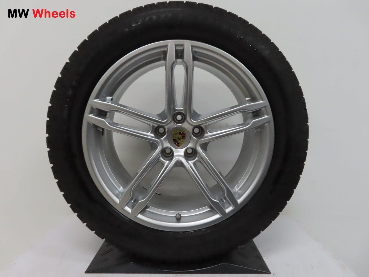 Porsche 19 inch Origineel Macan velgen met winterbanden, Auto-onderdelen, Banden en Velgen, 19 inch, Gebruikt, -, -