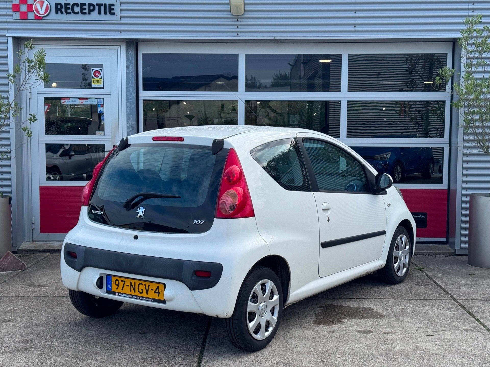 Peugeot 107 1.0-12V Urban Move, Auto's, Voorwielaandrijving, Dealer onderhouden, Gebruikt, 4 stoelen