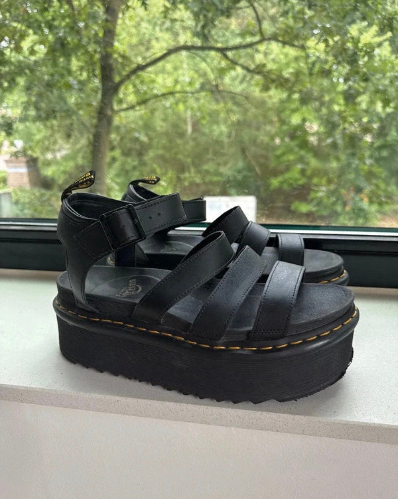 DR Martens sandalen platform, Verzenden, Zwart, Sandalen of Muiltjes, Gedragen