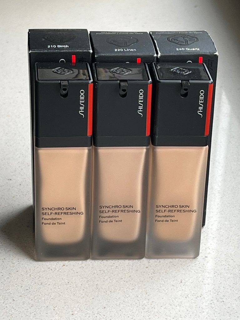 210 Shiseido Synchro Skin Self-Refresing Foundation, Gehele gezicht, Beige, Ophalen of Verzenden, Zo goed als nieuw