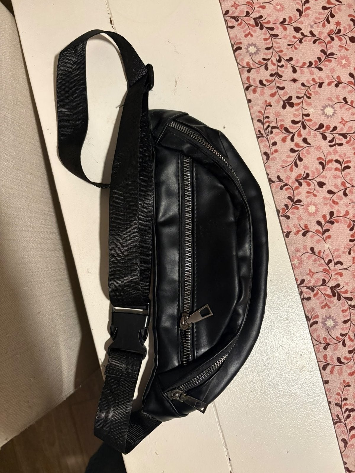 Zwarte heuptas / fanny pack - Zo goed als nieuw, Ophalen, Zo goed als nieuw, Zwart, Overige typen