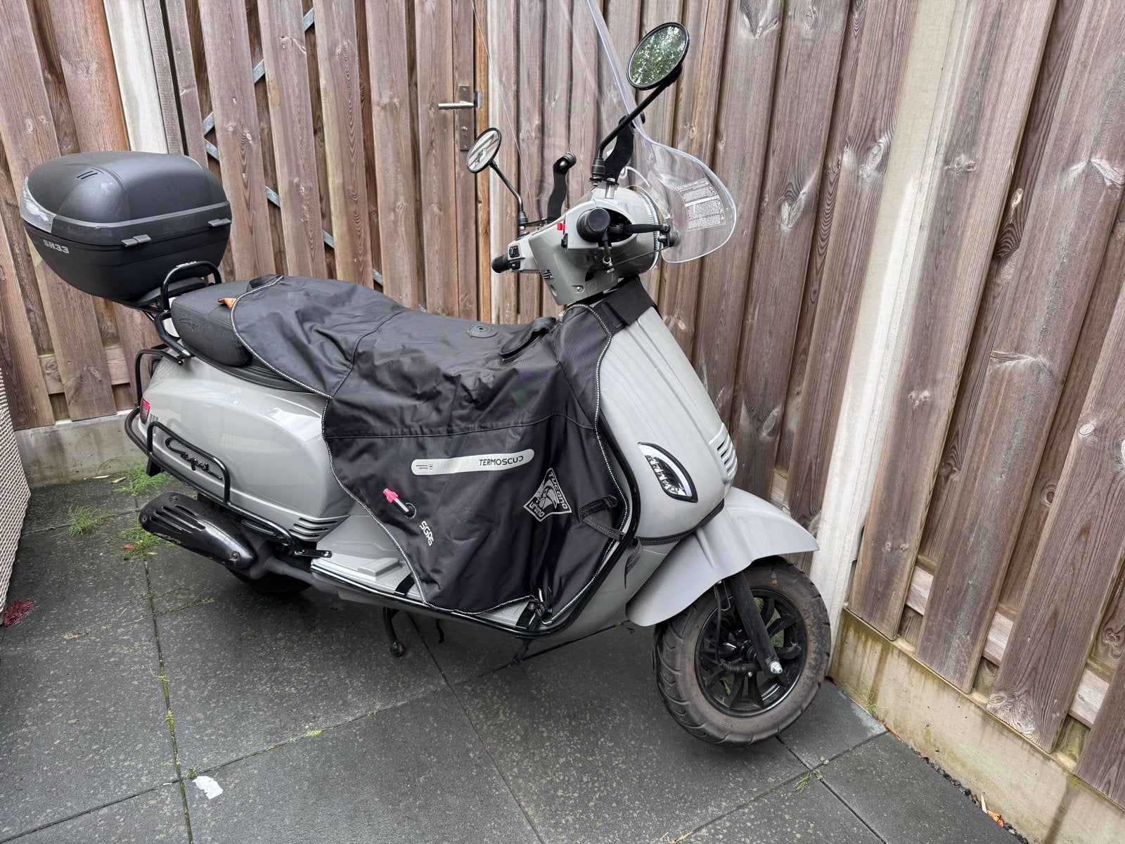 Capri scooter grijs met veel accessoires slechts 1356km, Ophalen, Gebruikt, Overige typen, Overige merken