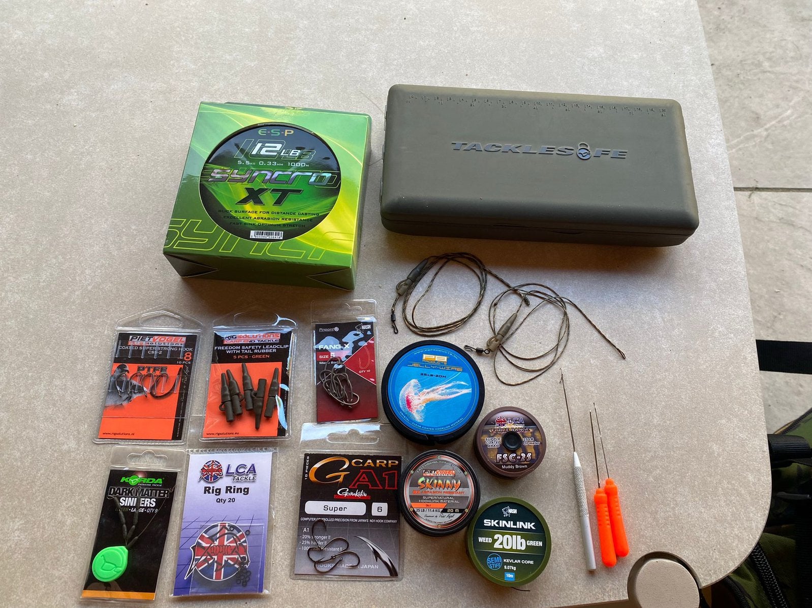 Korda tacklebox incl veel kleinmateriaal (karperspullen), Ophalen of Verzenden, Zo goed als nieuw, Overige typen