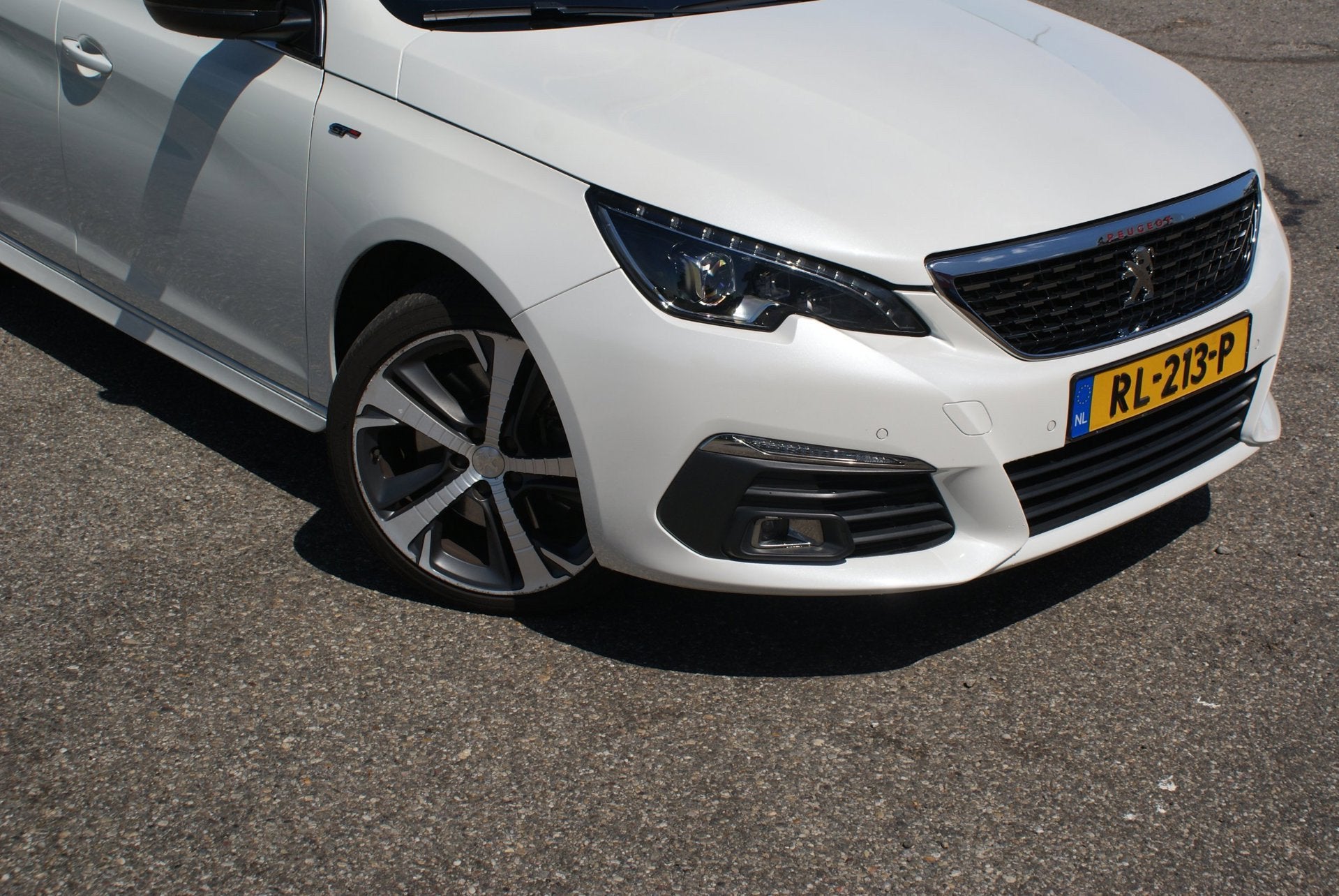 Peugeot 308 1.6 e-THP GT 205 | Dealer onderhouden | Pano | C, Voorwielaandrijving, Dealer onderhouden, Gebruikt, 4 cilinders