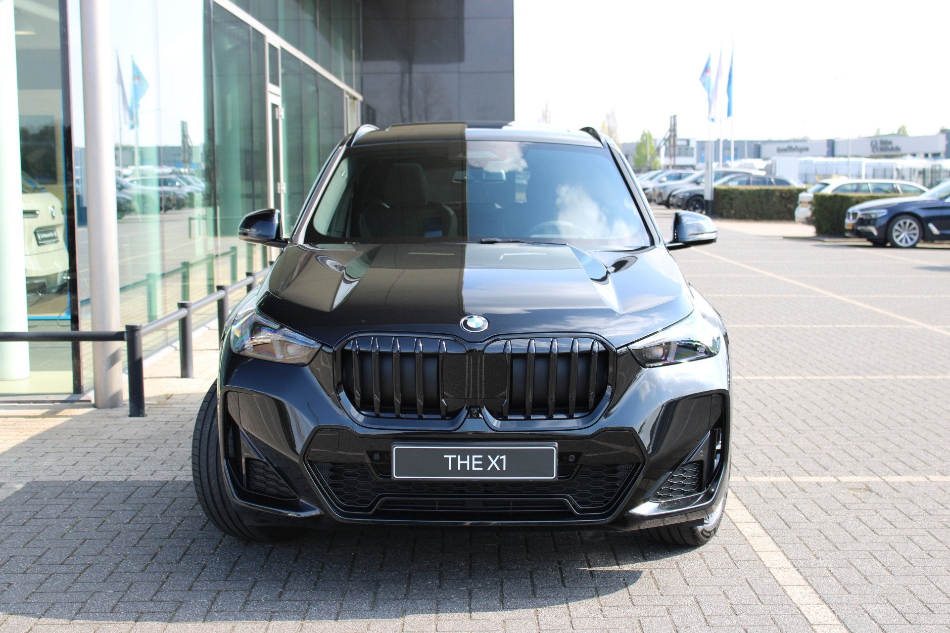 BMW X1 sDrive20i M Sport Automaat / Trekhaak / Panoramadak /, Auto's, 1525 kg, Stoelverwarming, Zwart, 156 pk