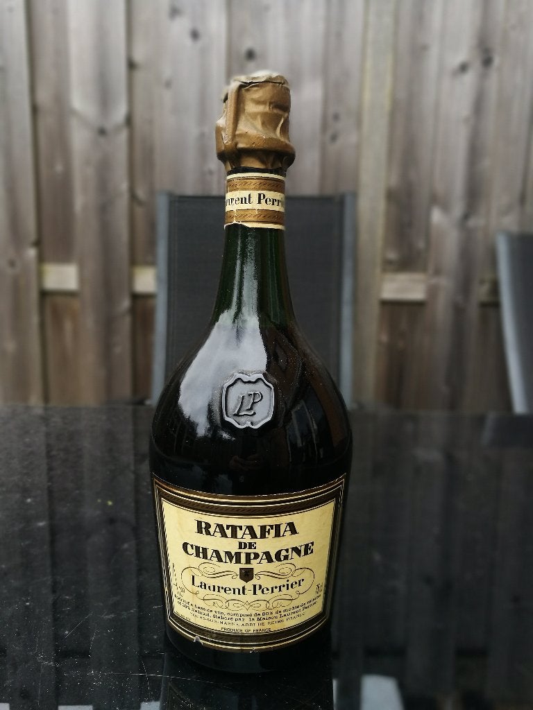 Ratafia De Champagne Laurent Perrier jaren 60, Verzamelen, Wijnen, Frankrijk, Nieuw, Ophalen of Verzenden, Champagne
