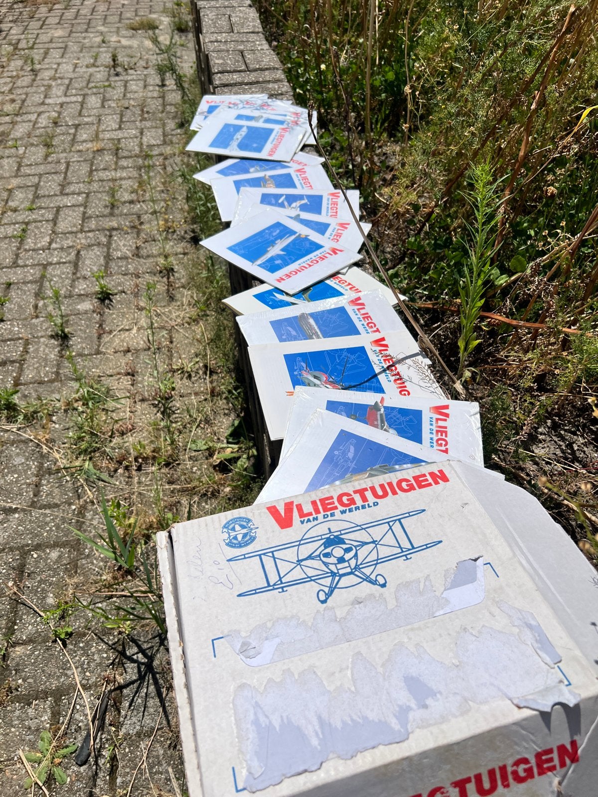 Vliegtuigen van de Wereld - 17 delen, 15 nog ingepakt, Boeken, Ophalen, Zo goed als nieuw, Overige typen
