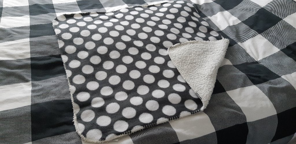 Babyplaid grijs, Ophalen, Wasbaar, Zo goed als nieuw, 90 cm
