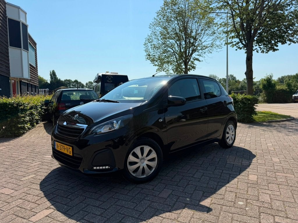 Peugeot 108 1.0 E-vti 72pk 5D 2022. Met één jaar garantie!, Stof, Zwart, 4 stoelen, Zwart