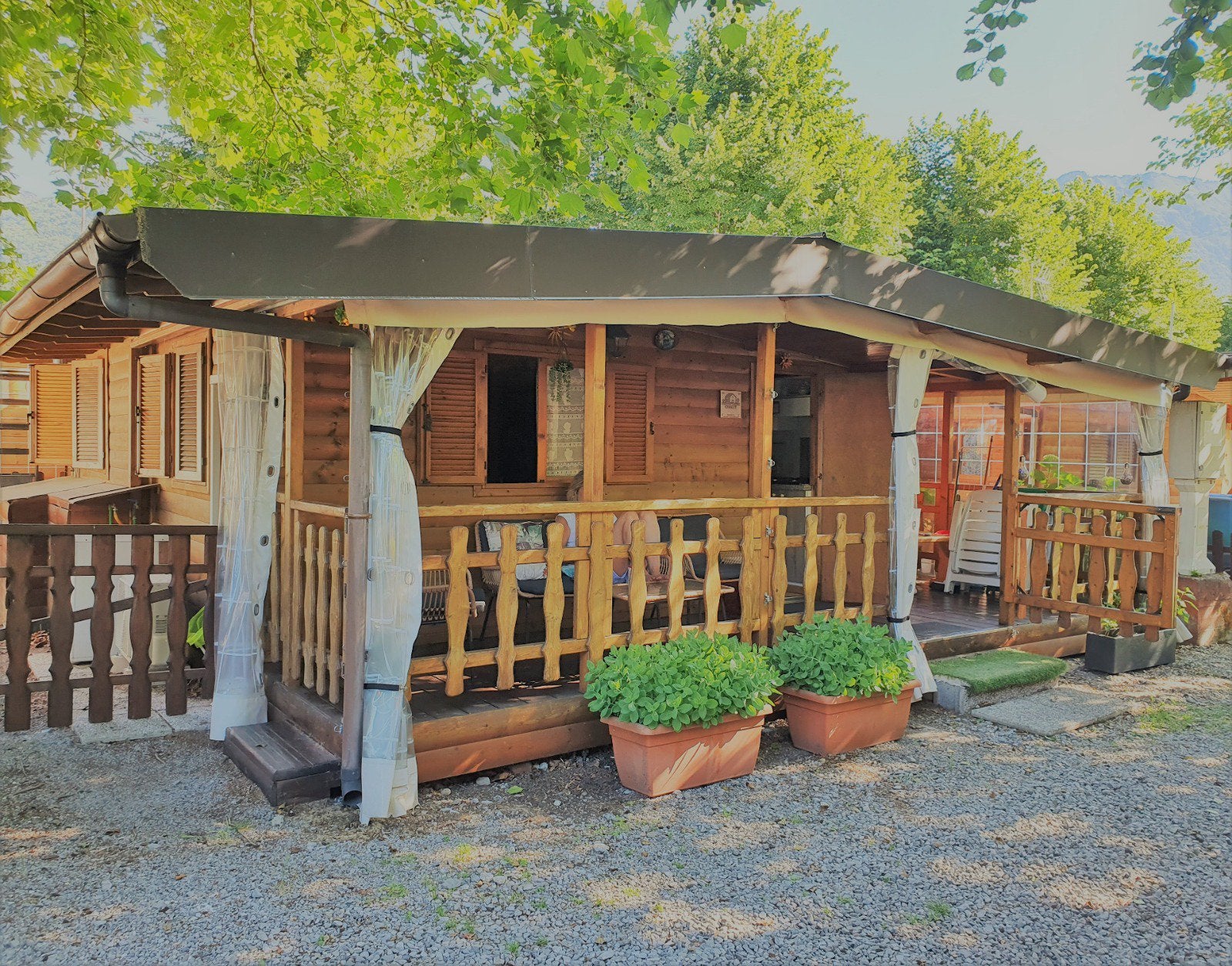 Last minute italie camping zwembad. Vakantiehuisje chalet., Eigenaar