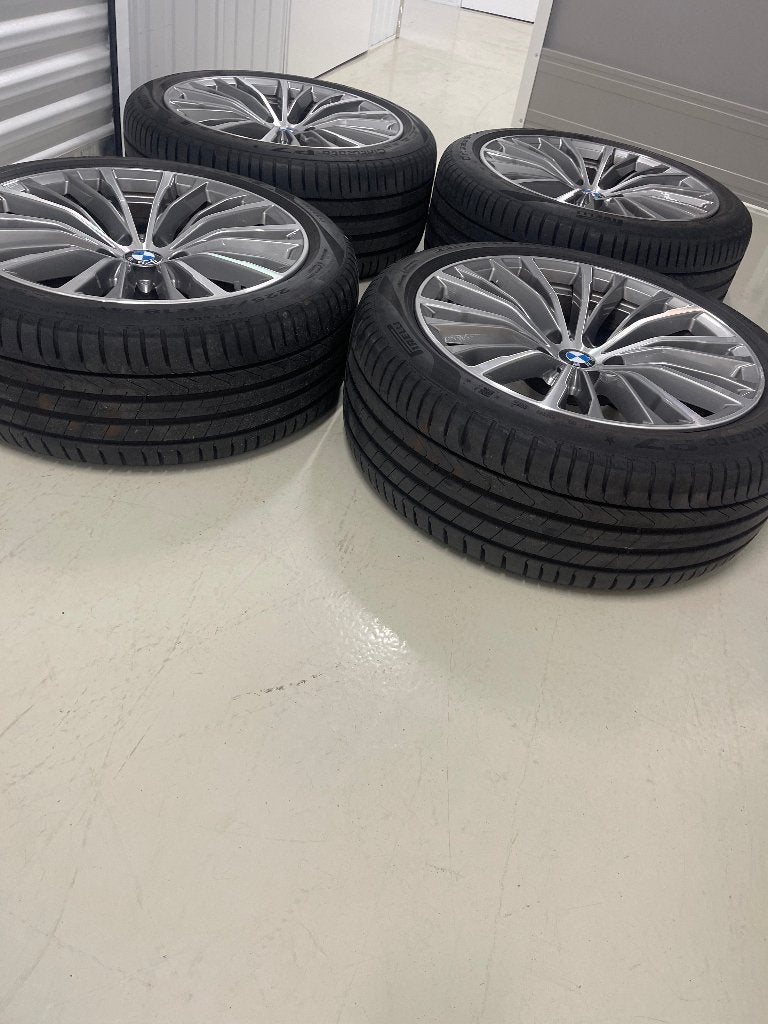 BMW Originele 18 inch Breedset + Pirelli zomerbanden, Auto-onderdelen, Banden en Velgen, Ophalen, 18 inch, 255 mm, Banden en Velgen