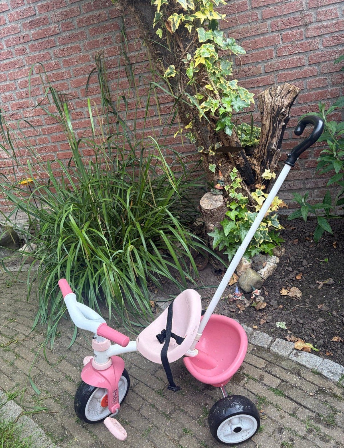 Driewieler met duwstang, Ophalen, Zo goed als nieuw, Duwstang