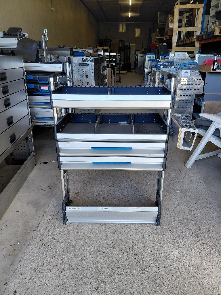SORTIMO KAST(1157)  L 78  B 38  H 105 € 399, Auto diversen, Auto-accessoires, Ophalen, Zo goed als nieuw