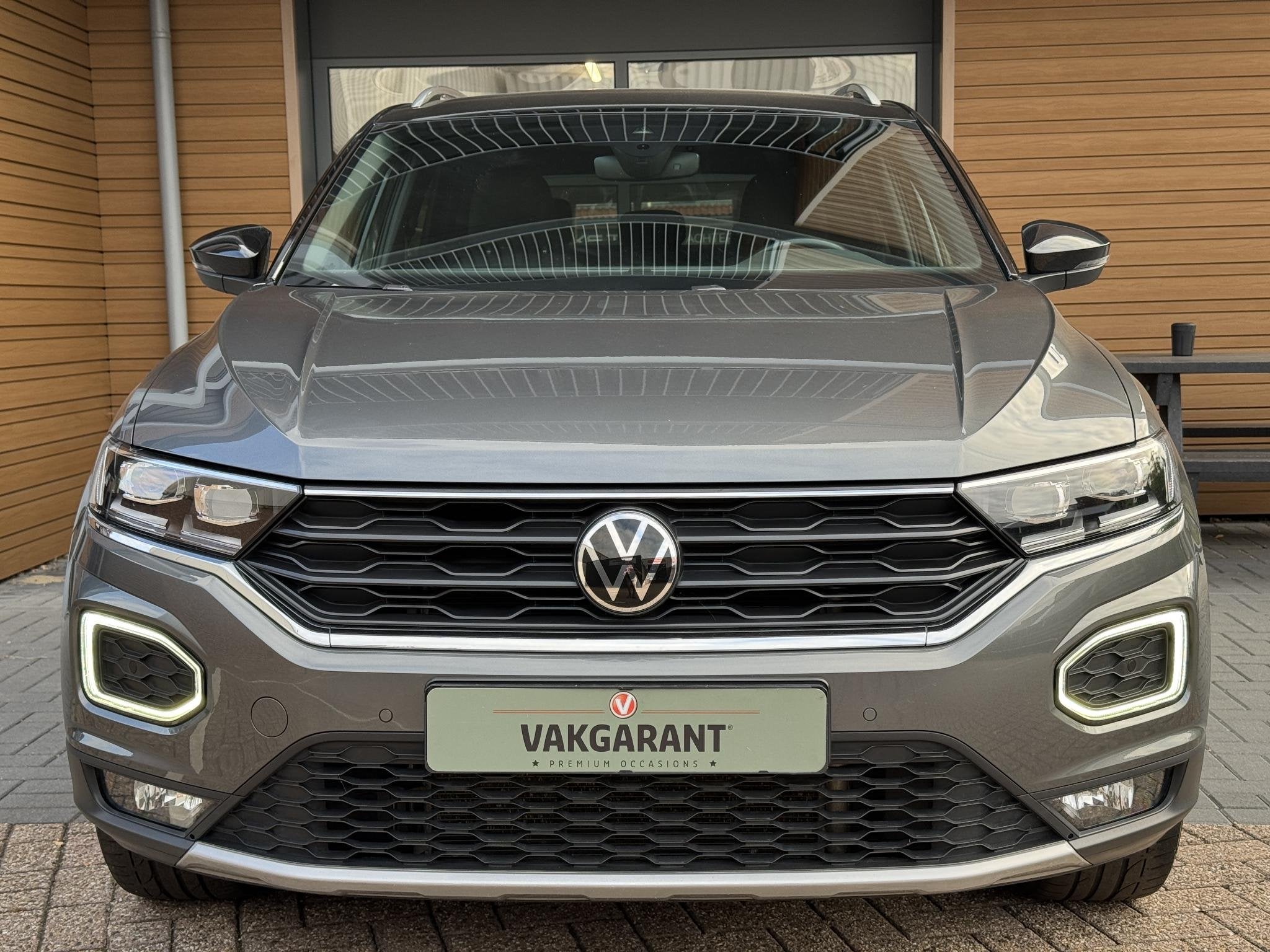 Volkswagen T-Roc 1.5 TSI Sport,19`,Navi,Carpl,Cam,Led,Cruise, Auto's, Stof, 4 cilinders, 150 pk, Bedrijf
