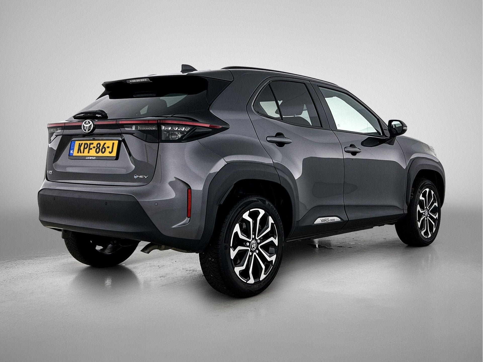 Toyota Yaris Cross 1.5 Hybrid 115 First Edition | Navigatie, 12 maanden, Stof, Gebruikt, 116 pk