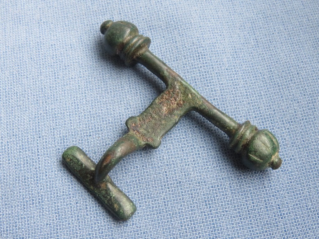 Keltische kledingsluiting in brons 3e - 1e eeuw B.C., Ophalen of Verzenden, Brons