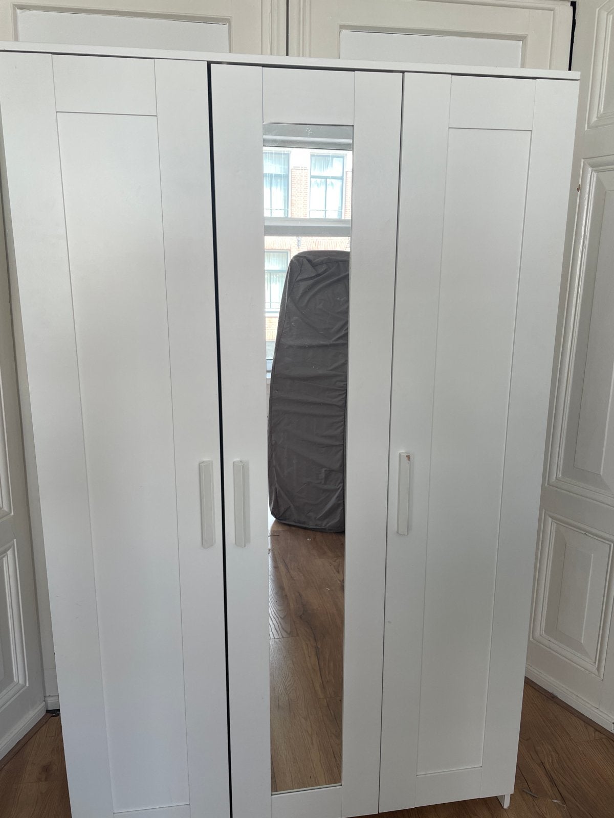 IKEA Brimnes kledingkast met spiegeldeur, Ophalen, 100 tot 150 cm, Zo goed als nieuw, 150 tot 200 cm