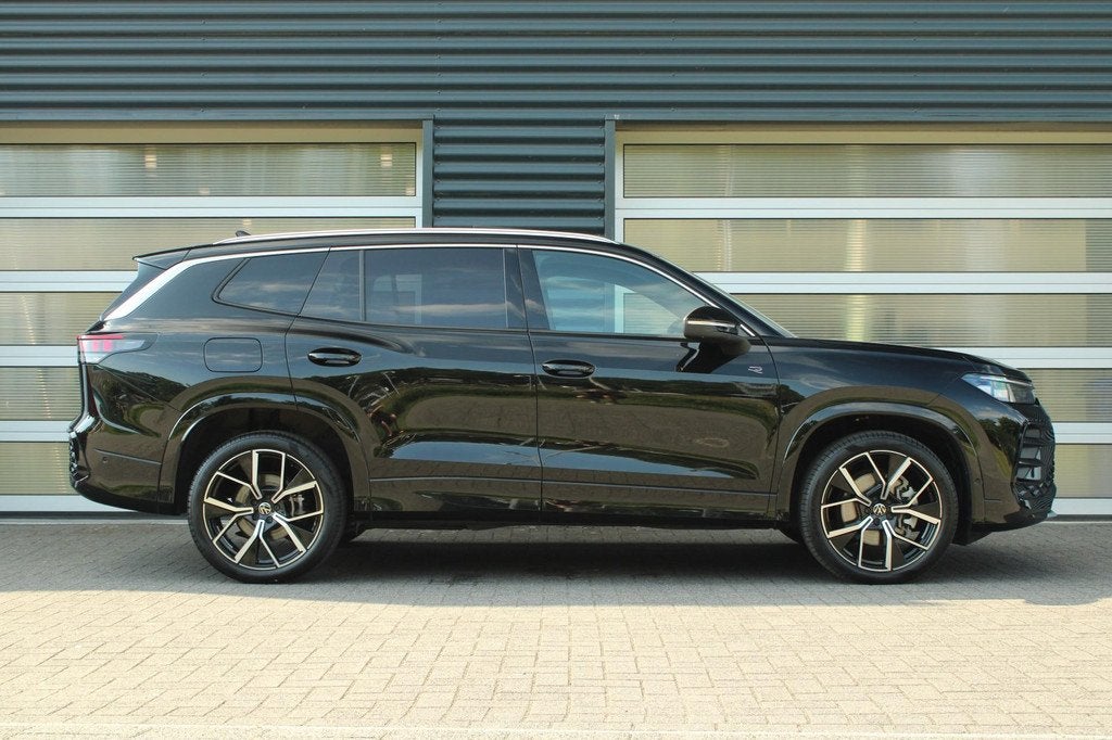 Volkswagen Tayron 1.5 eHybrid 204pk R-Line Edition | SoH 100, Auto's, Volkswagen, 12 maanden, Stof, 150 min, Bedrijf