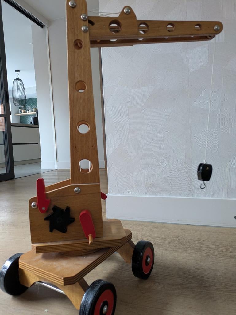 Houten hijskraan en steekwagen, Kinderen en Baby's, Speelgoed | Houten speelgoed, Ophalen of Verzenden, Gebruikt