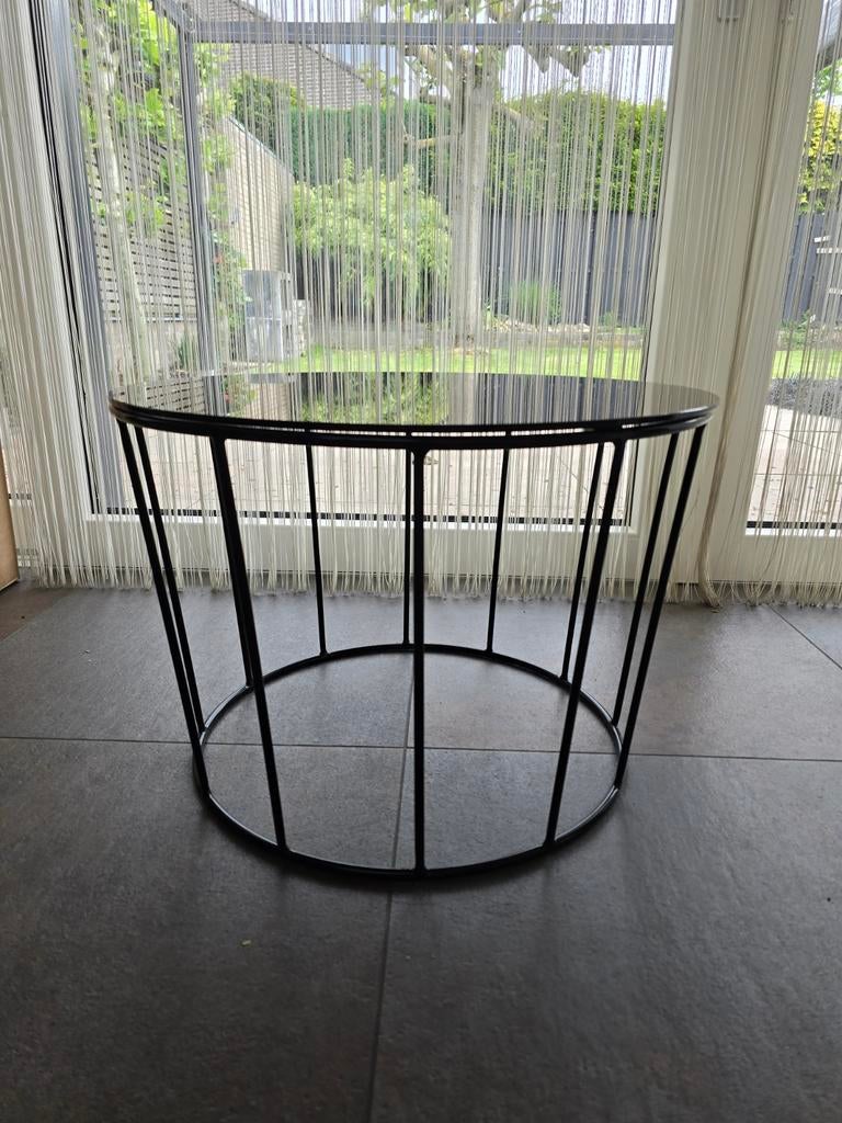 Metalen salontafel met bruine glasplaat - Ø 58 cm, Huis en Inrichting, Tafels | Salontafels, Ophalen, 50 tot 100 cm, 50 tot 75 cm