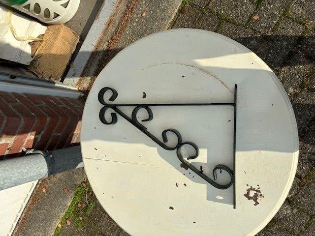 Decoratieve smeedijzeren wandhaak te koop!, Ophalen of Verzenden, Gebruikt