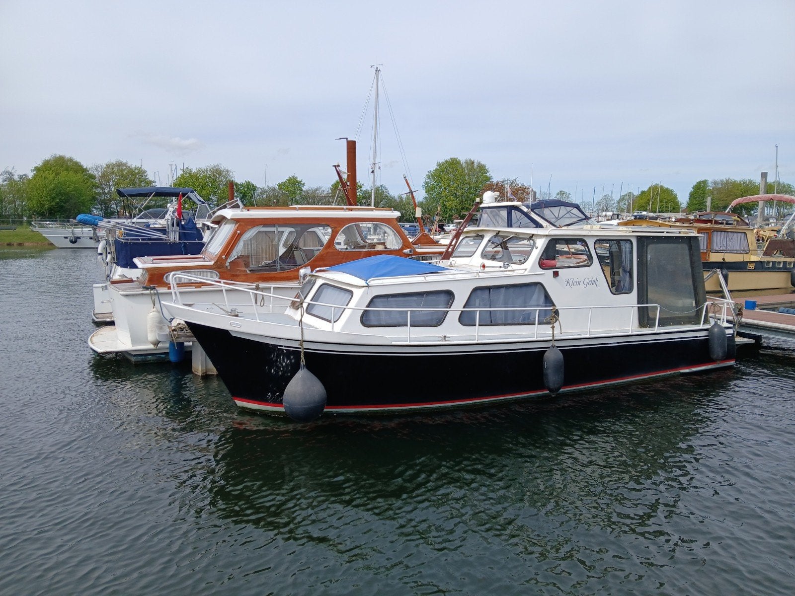 Motorboot Pikmeerkruiser 800 ok, Ophalen, Diesel, Boegschroef