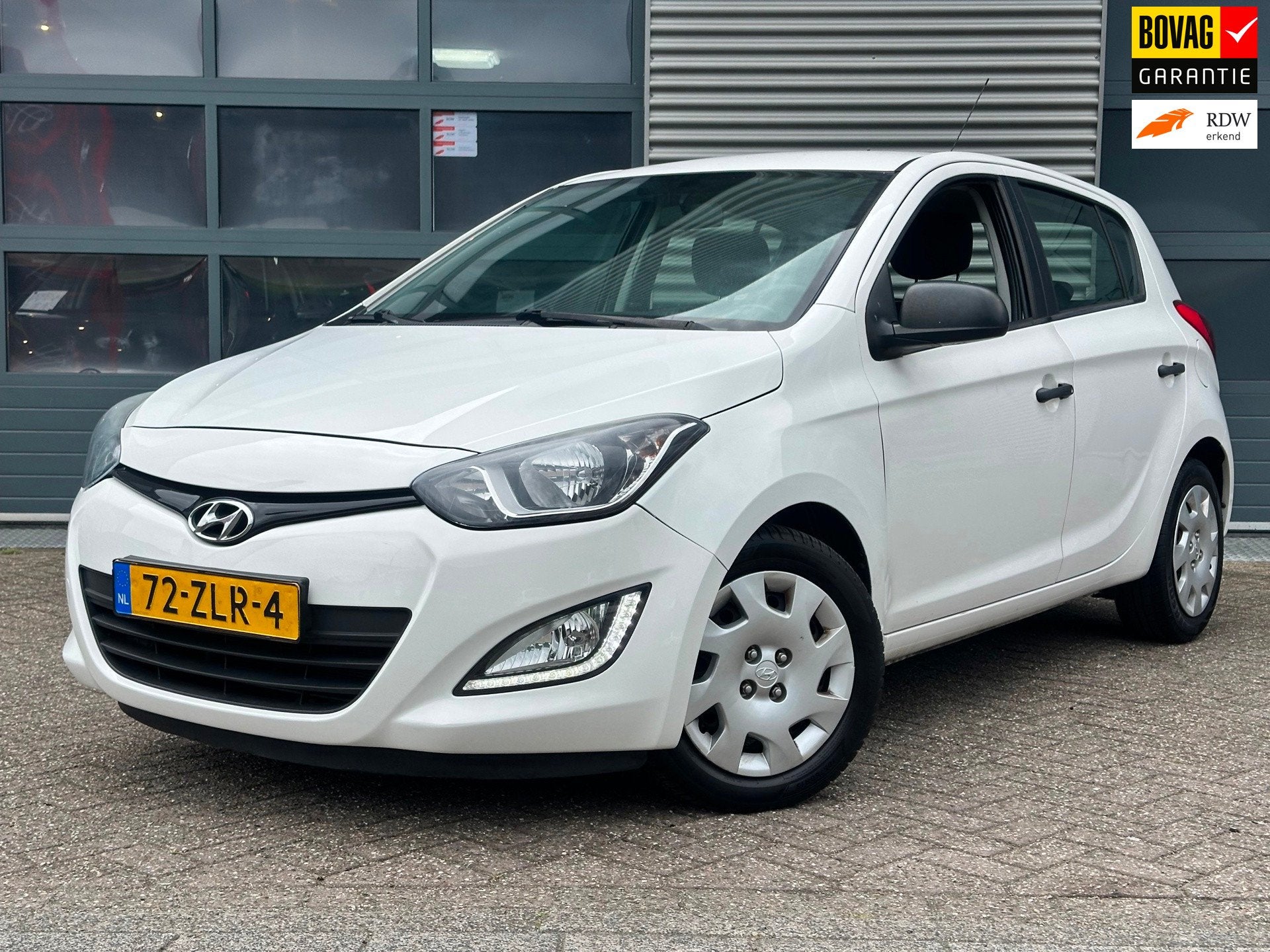 Hyundai I20 1.2i Business Edition | Airco | Electr. ramen |, Euro 5, Gebruikt, 4 cilinders, Wit