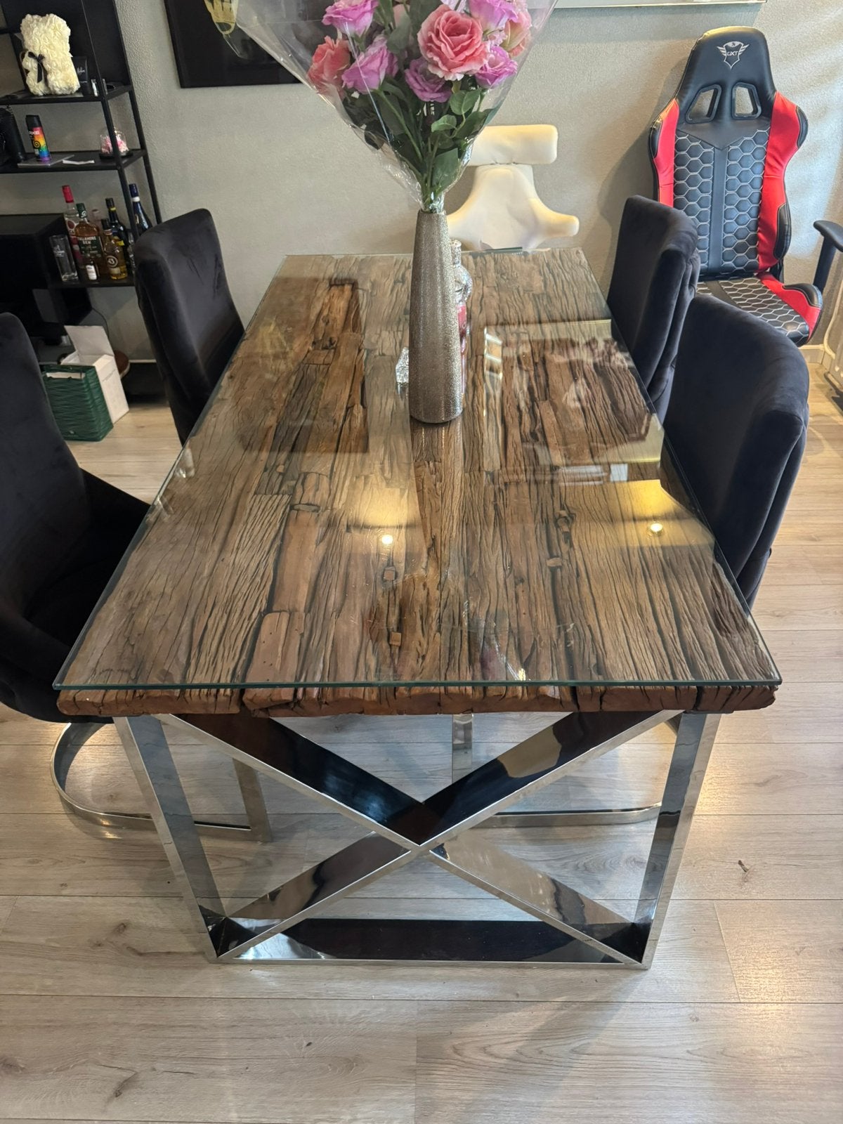 Eet tafel en tv kast, Ophalen, Zo goed als nieuw, 4 tot 6 stoelen