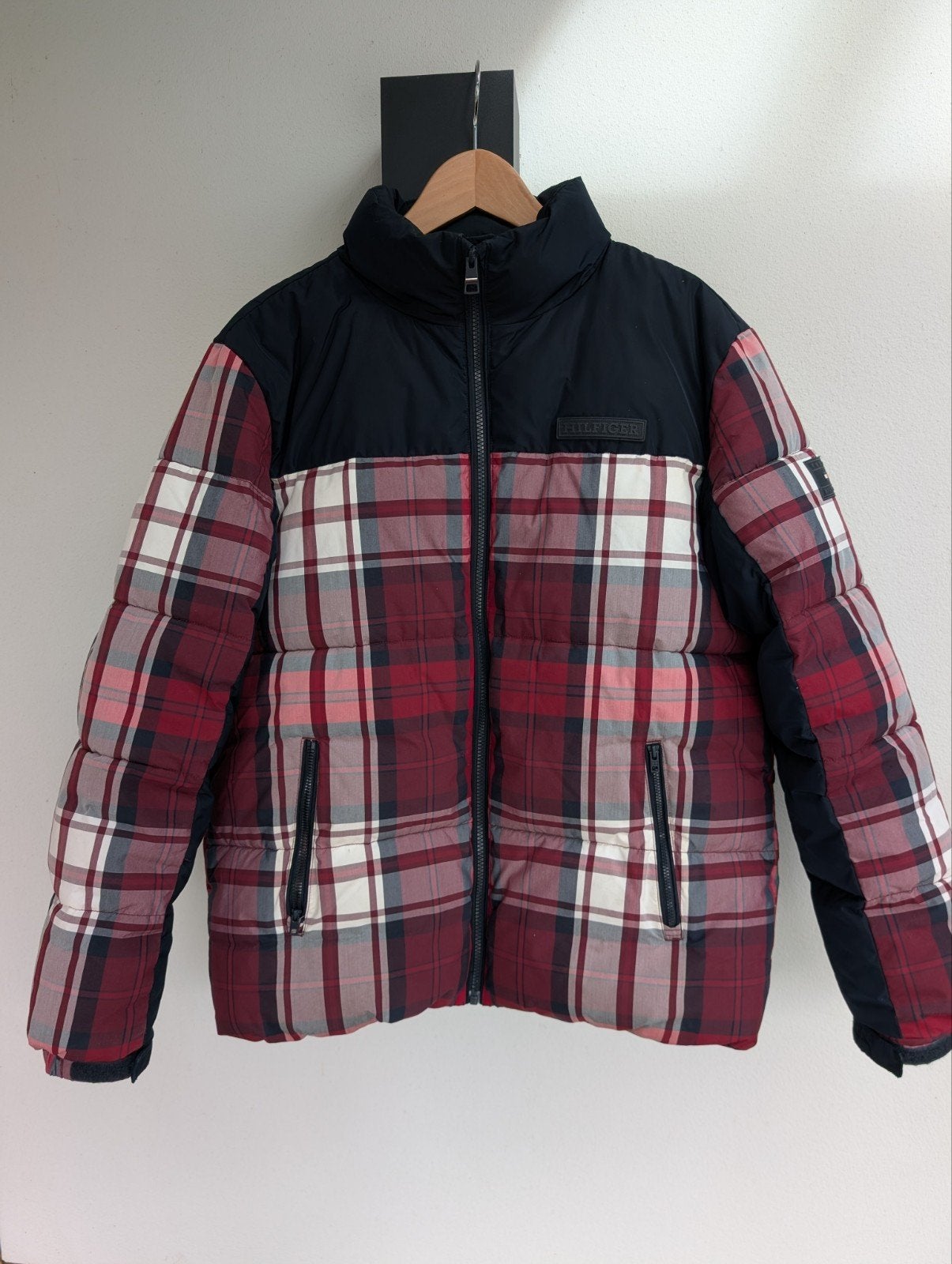 Tommy Hilfiger Puffer Jas - Rood/Blauw Geruit, Ophalen of Verzenden, Jongen, Jas, Tommy Hilfiger