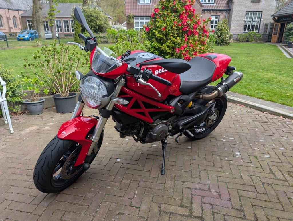 Ducati Monster 796abs, topstaat en compleet met extra's, Motoren, Motoren | Ducati, 2 cilinders, Motorrijbewijs A, Gebruikt, Particulier